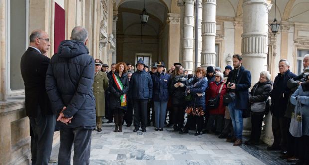 Cerimonia di scopertura della lapide in ricordo del personale espulso dall'Università di Torino - Loggiato del Rettorato
